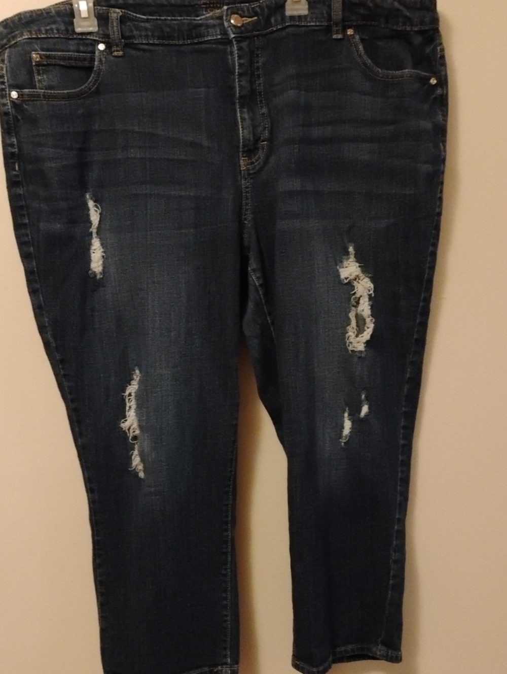 Jennifer Lopez Dark Blue Distressed Capris